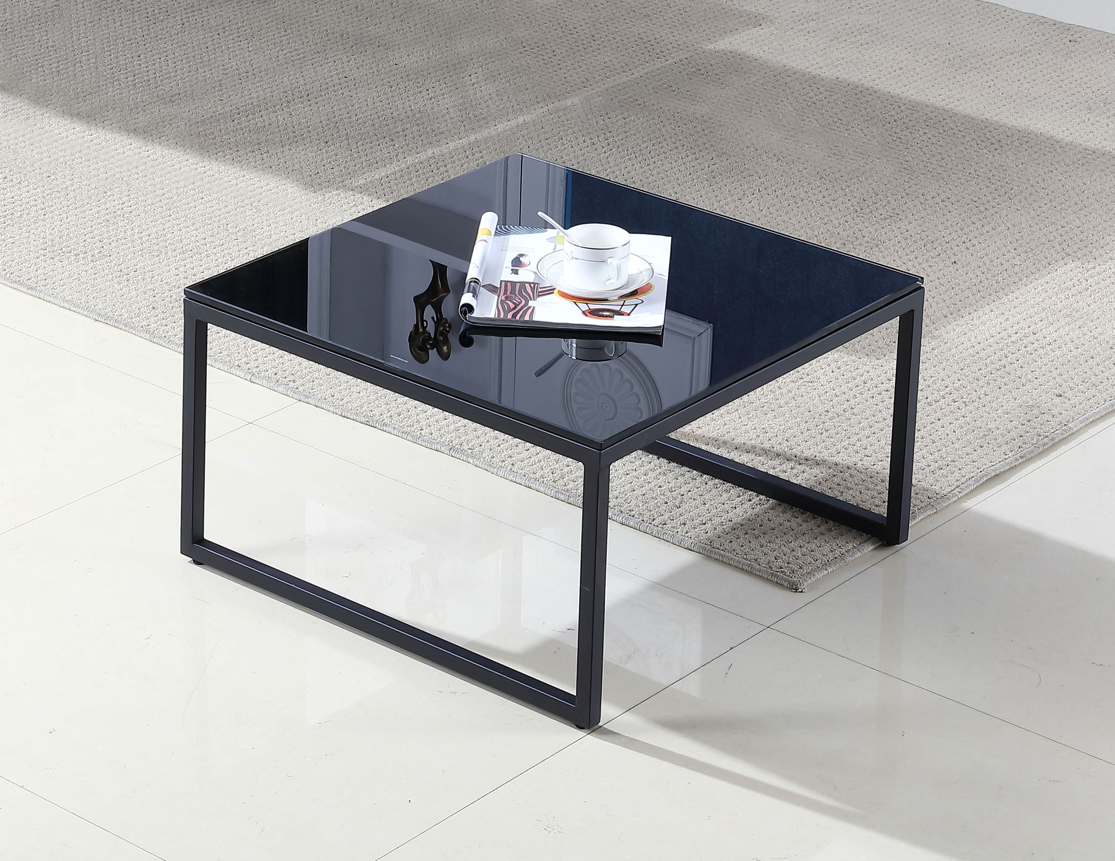 שולחן זכוכית מרובע מאיה שחור גודל 60